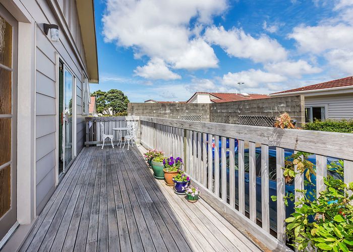  at 111 Darlington Road, Miramar, Wellington