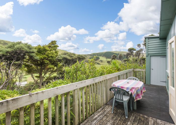  at 218 Bethells Road, Te Henga / Bethells Beach
