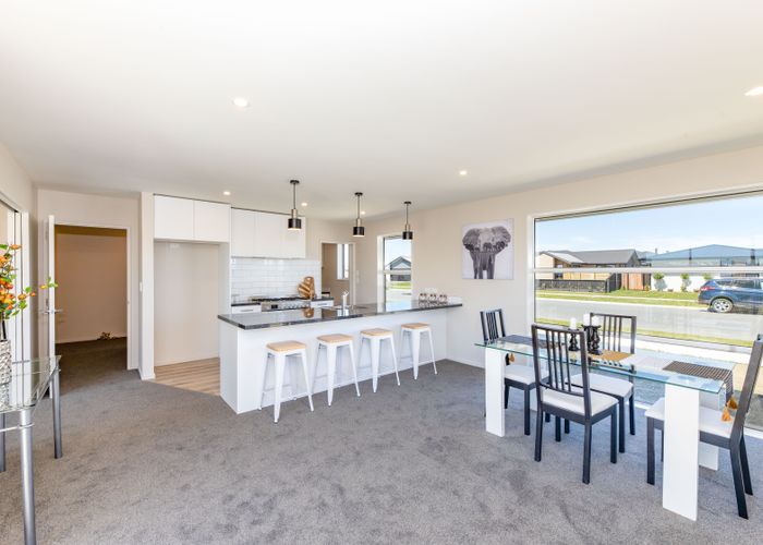  at 5 Whitehorn Drive, Lincoln, Lincoln