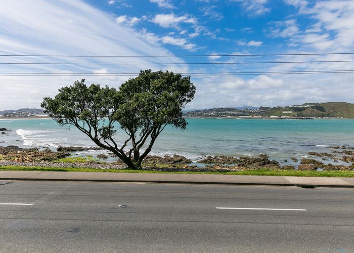  at 312 Queens Drive, Lyall Bay, Wellington