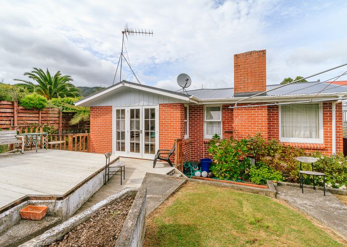  at 21 Horoeka Street, Stokes Valley, Lower Hutt