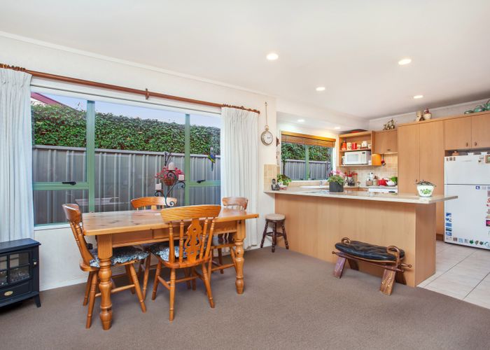  at 1/0 Lambeth Road, Sandringham, Auckland