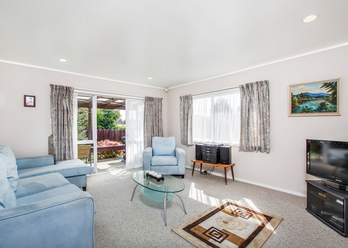  at 3 Sorbonne Close, Albany, Auckland