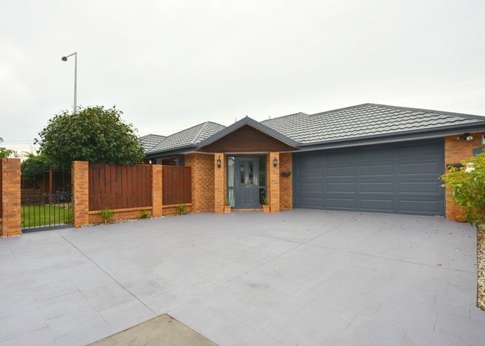  at 45 Chesterfield Mews, Russley, Christchurch