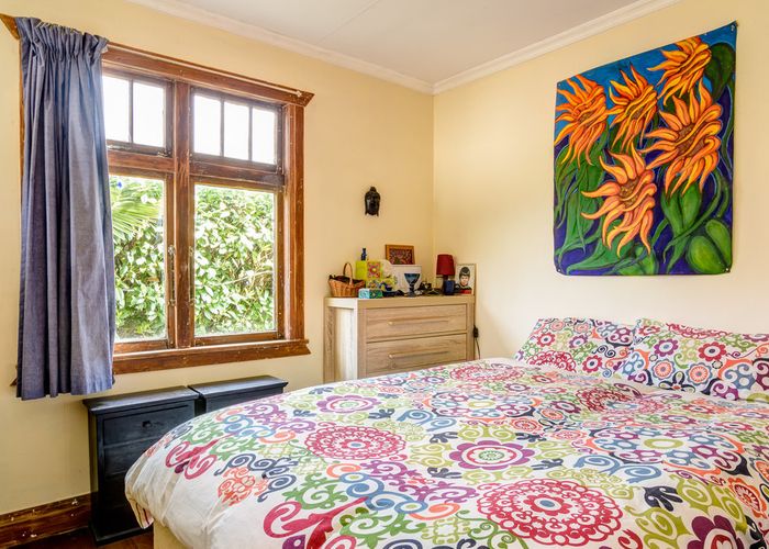  at 72 Old Mill Road, Brooklyn