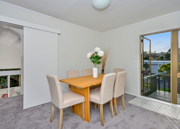  at 2/72 Stredwick Drive, Torbay, Auckland