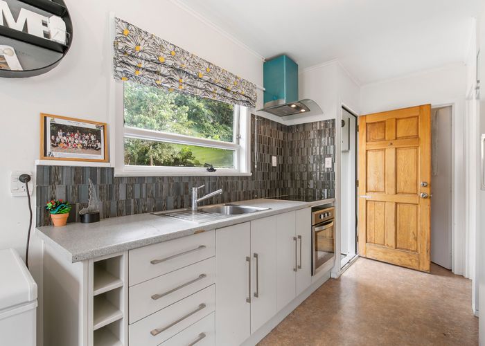  at 36 Japonica Drive, Beach Haven, Auckland