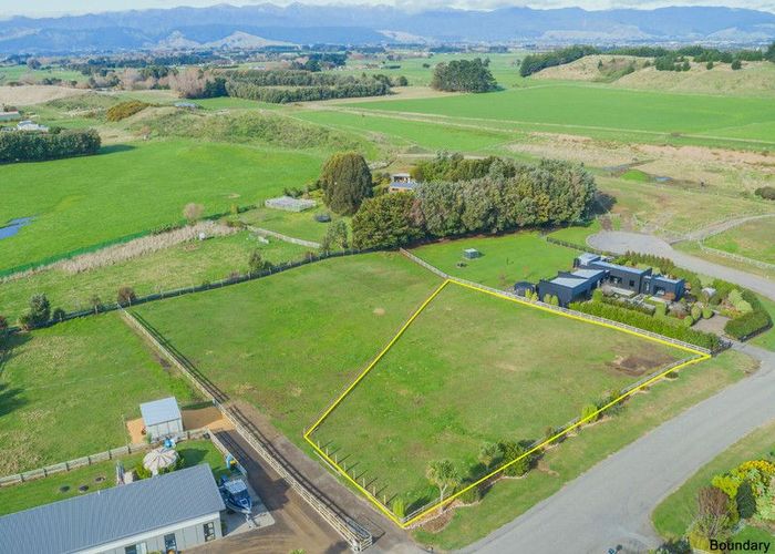 at 15 Grefor Lane, Levin