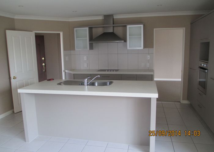  at 8 Reinheimer Place, Flat Bush, Auckland