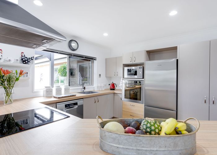  at 18 Mcewen Crescent, Riverstone Terraces, Upper Hutt