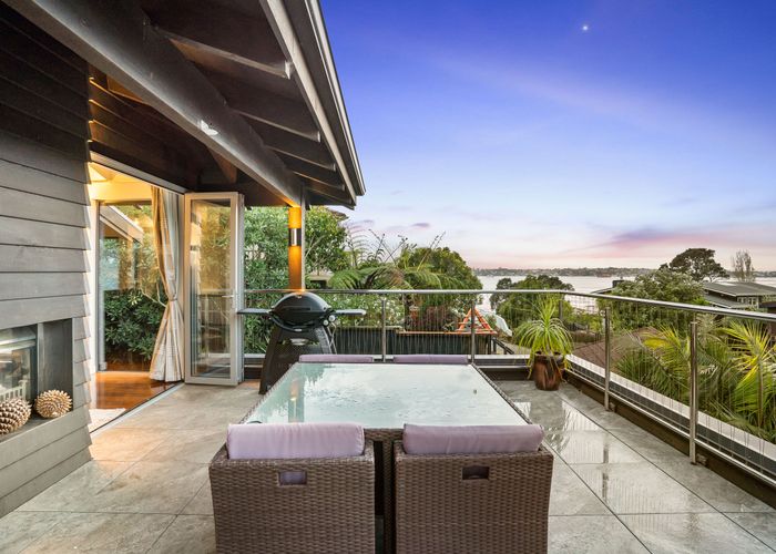  at 36C Vista Crescent, Glendowie, Auckland