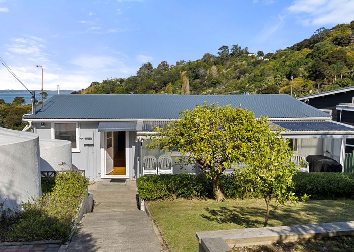  at 6 Moana Avenue, Surfdale, Waiheke Island