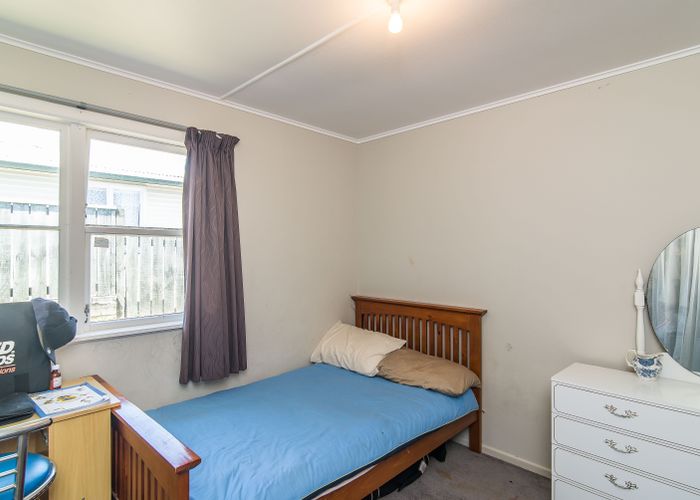  at 21 Levant Street, Cannons Creek, Porirua