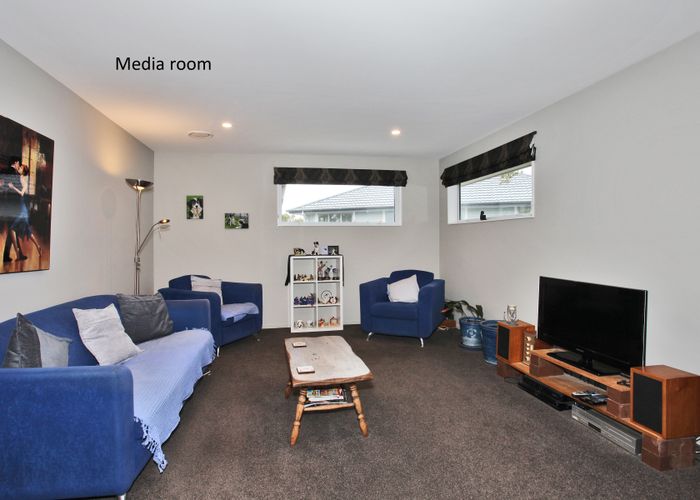  at 27 Horton Place, Avondale, Christchurch
