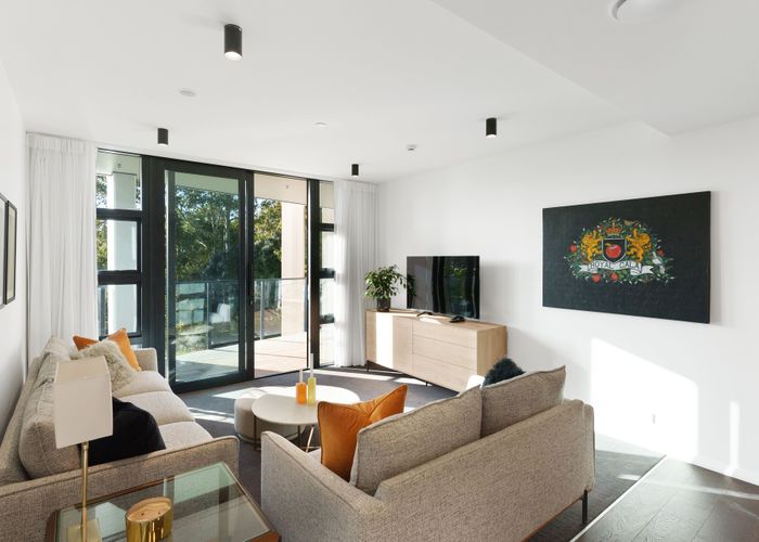  at 204/8 Kingsland Terrace, Kingsland, Auckland
