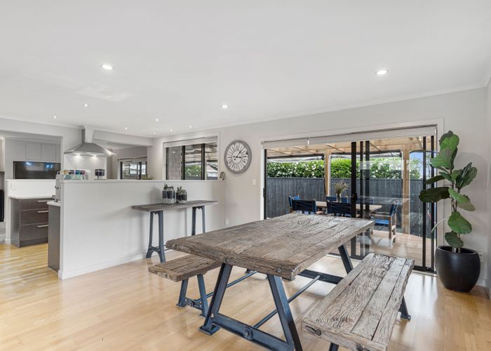  at 11A Grande Vue Road, Papatoetoe, Auckland