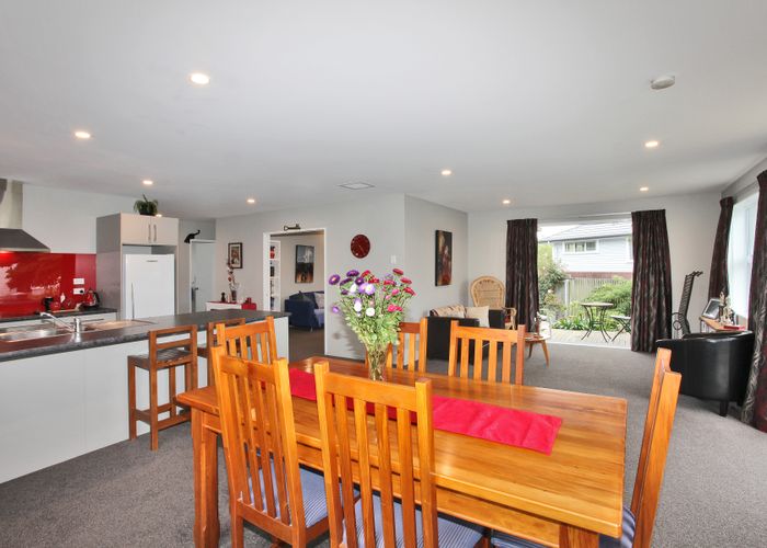 at 27 Horton Place, Avondale, Christchurch