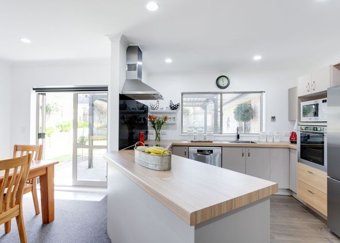  at 18 Mcewen Crescent, Riverstone Terraces, Upper Hutt