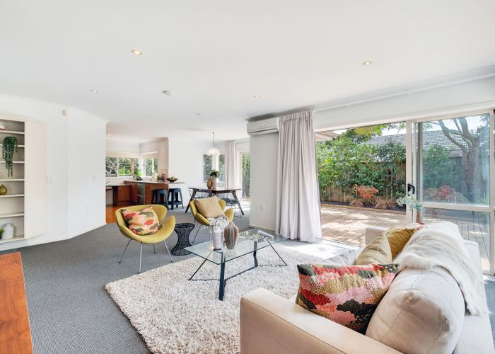  at 2 Matata Street, Blockhouse Bay, Auckland