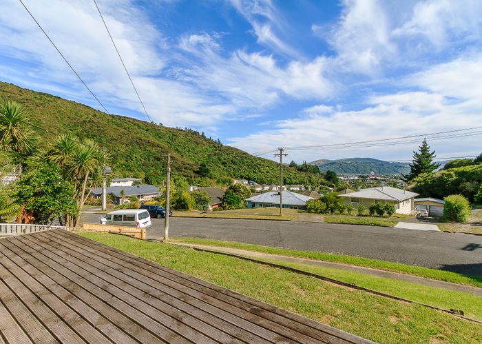  at 5 Holmes Lane, Chatham Island, Chatham Islands