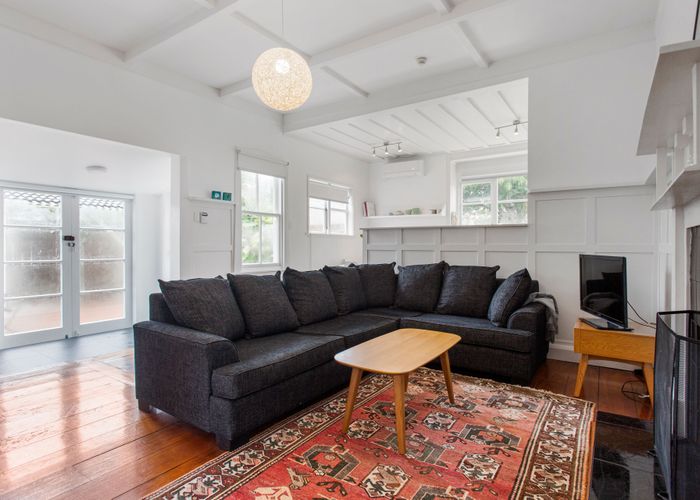  at 2/3 Orchard Street, Avondale, Auckland