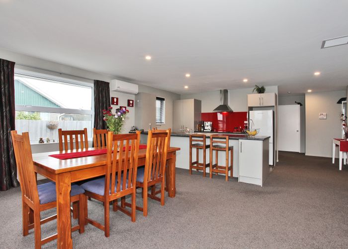  at 27 Horton Place, Avondale, Christchurch