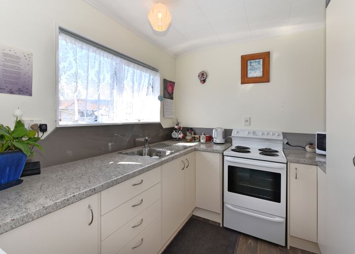  at 6 Conifer Court, Richmond, Richmond