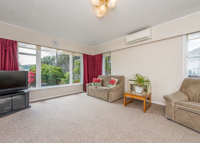  at 185 Wainuiomata Road, Wainuiomata, Lower Hutt