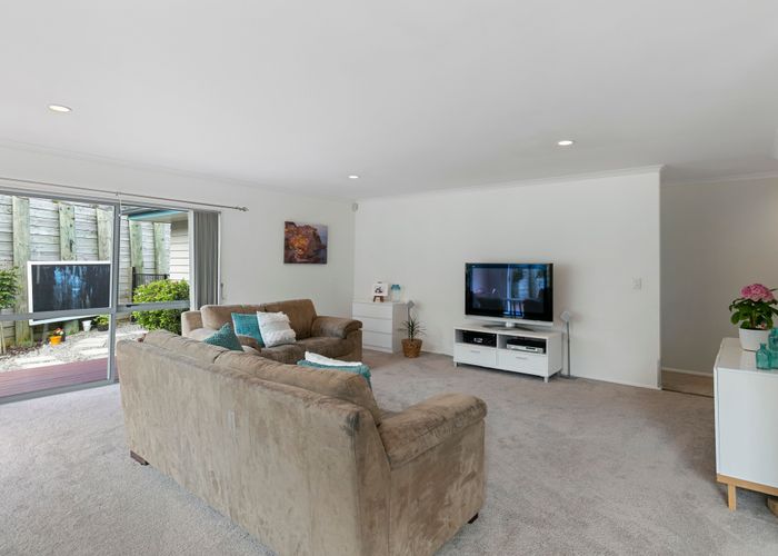  at 18 Ashleigh Way, Waikanae Beach, Waikanae