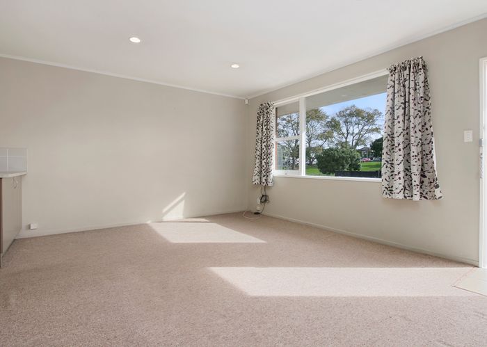  at 1/9 Lavas Place, Mount Wellington, Auckland
