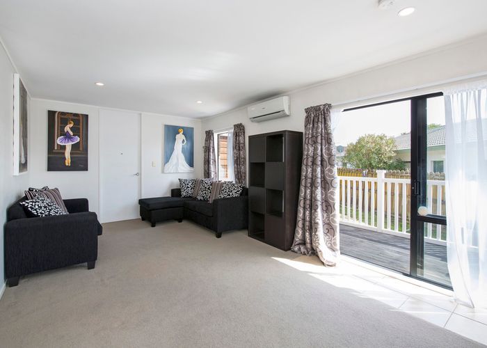  at 38 Heathridge Place, Burswood, Auckland