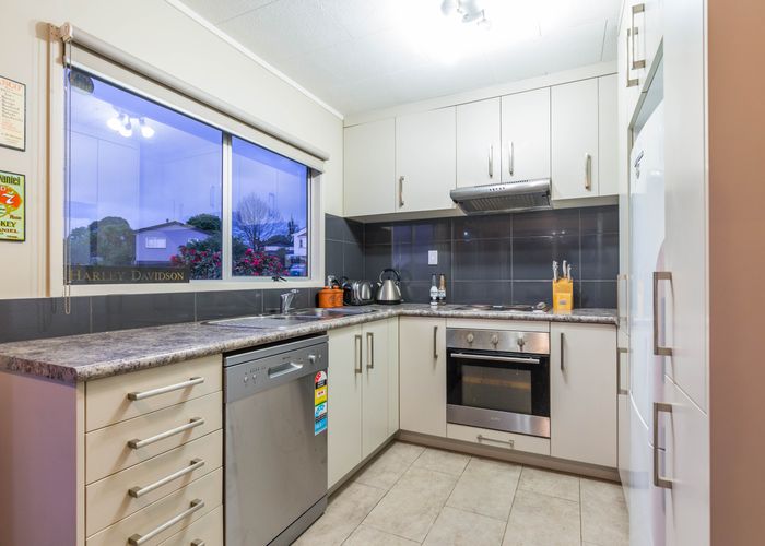  at 2 Ariki Place, Red Hill, Papakura