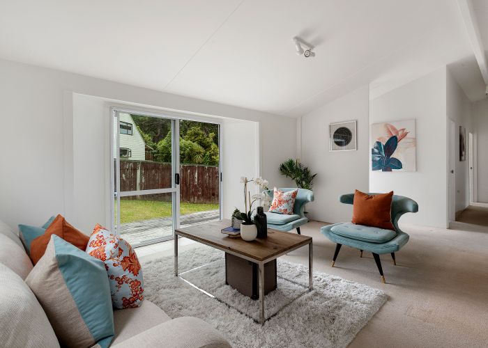  at 2/19 Erica Road, Sunnynook, Auckland