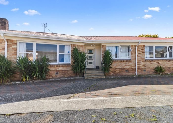  at 4 Beaumont Street, Hamilton East, Hamilton