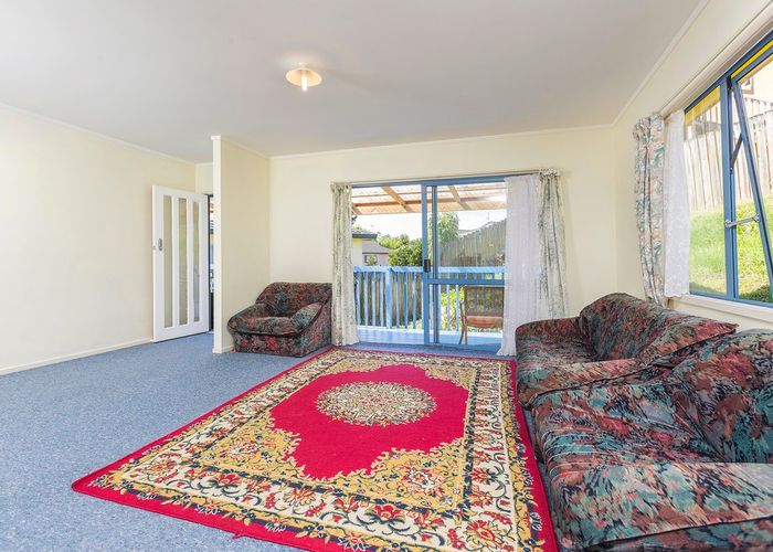  at 12/11 Arran Street, Avondale, Auckland