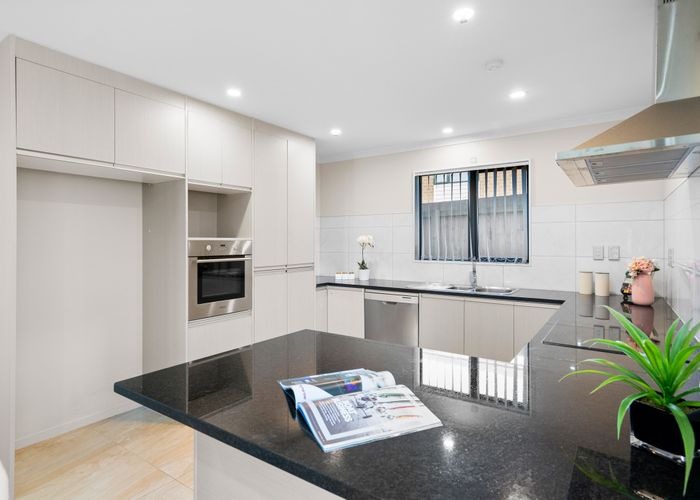  at 12 Sturdee Road, Manurewa, Auckland