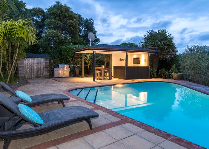  at 14 Davita Place, Farm Cove, Auckland