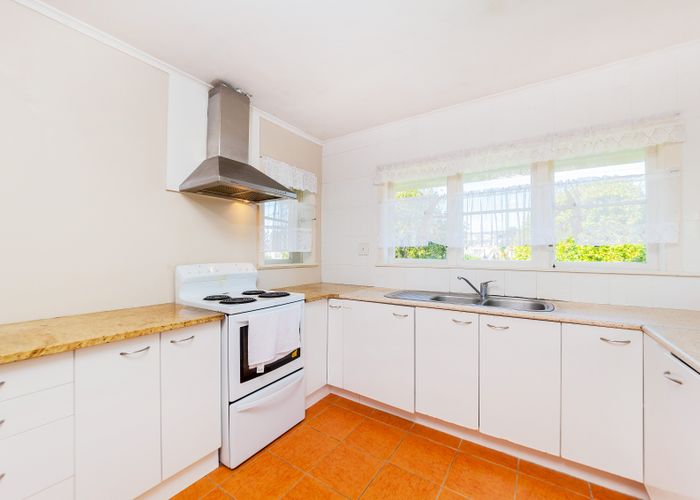  at 6 Kokiri Street, Te Atatu South, Auckland