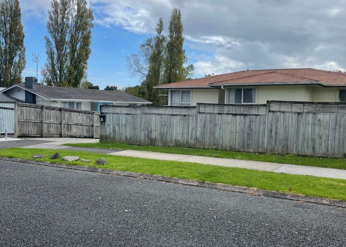  at 12 Ennis Avenue, Pakuranga Heights, Auckland