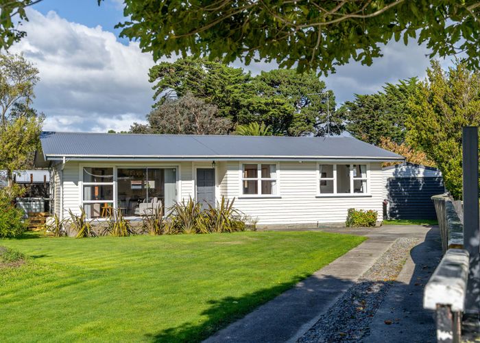  at 20 Hardie Grove, Featherston
