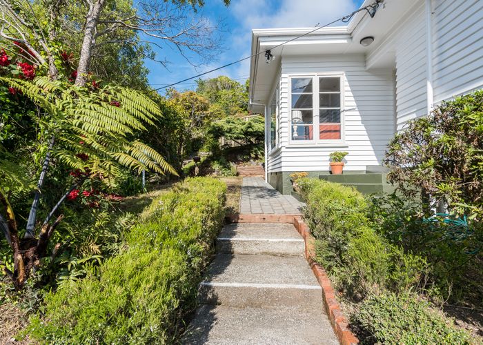  at 6 Allington Road, Karori, Wellington