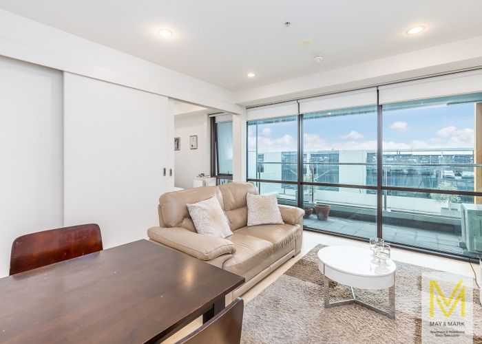  at 602/18 Beach Road, Auckland Central, Auckland