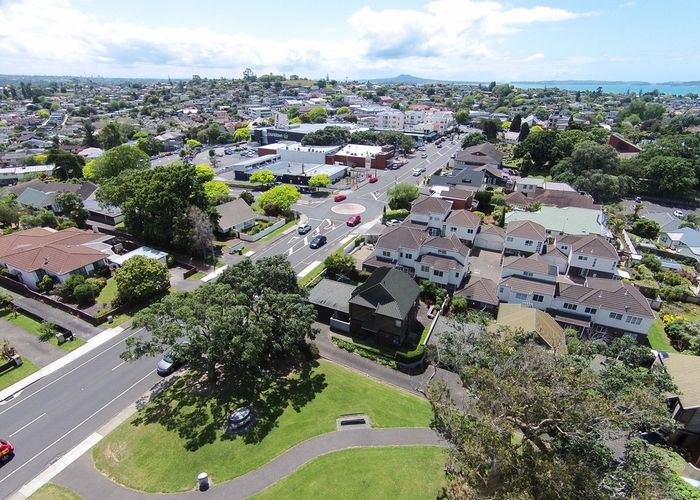 at 4/54 Cook Street, Howick, Auckland