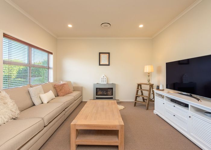  at 82 Aotea Drive, Aotea, Porirua