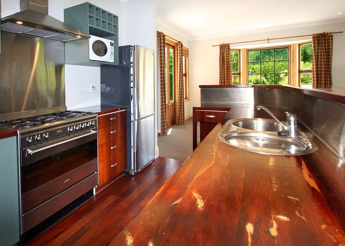  at 2 Kent Street, Queenstown, Queenstown