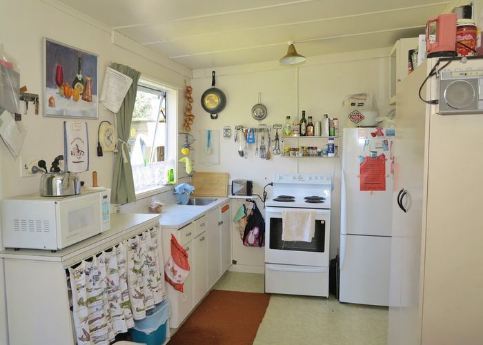  at 729 Abel Tasman Drive, Pōhara, Tākaka