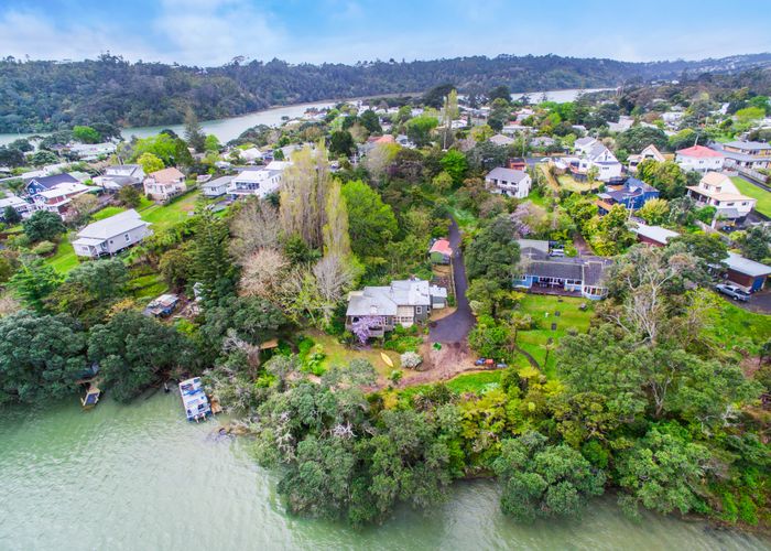  at 23 Beach Haven Road, Beach Haven, Auckland