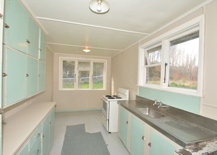  at 7 Harraway Road, Green Island, Dunedin