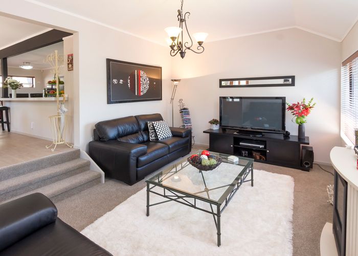  at 2/2 Basilton Close, Bucklands Beach, Auckland