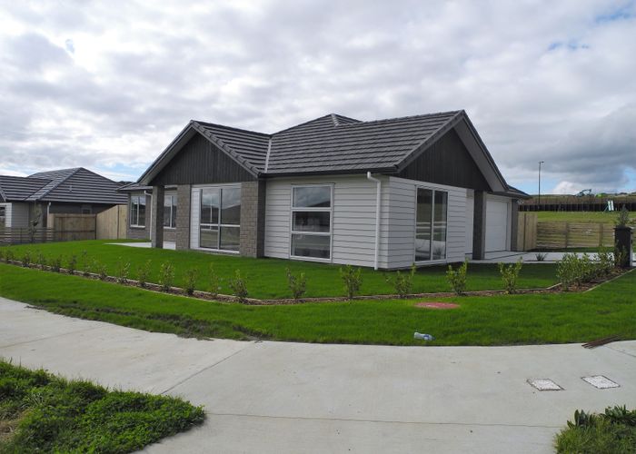  at 30 Twin Parks Rise, Papakura, Papakura